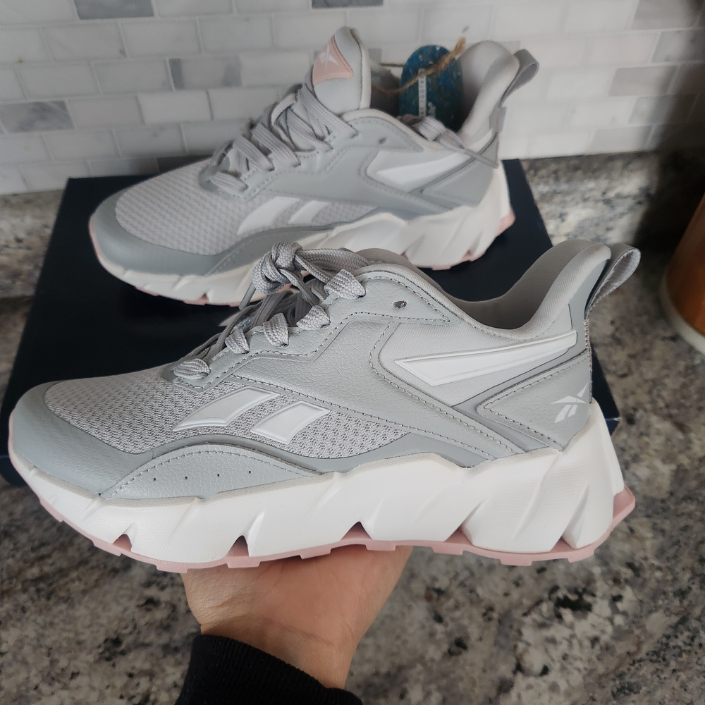Reebok Women's Gray and White Sneakers with Pink Accents